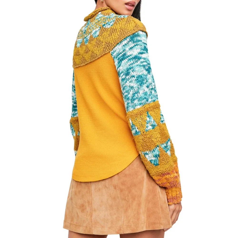 Colorful Patterned Sweater - Picture 5 of 5